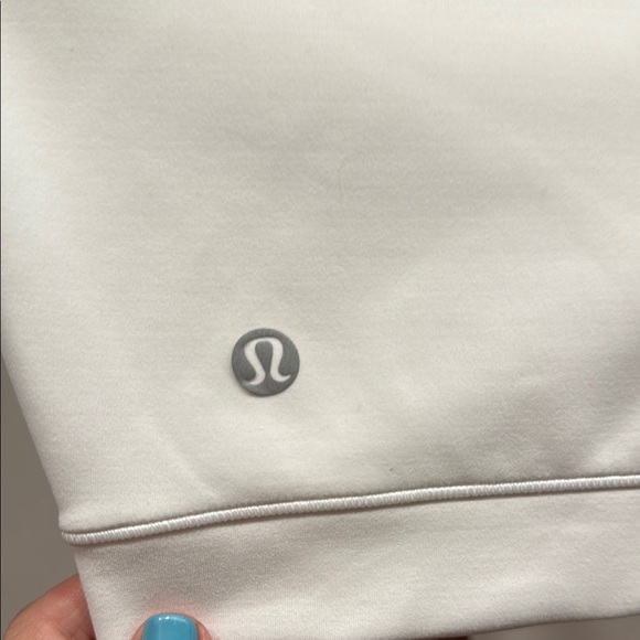 EUC Lululemon Wunder Train Super cropped t shirt white Size 2 - Picture 3 of 4